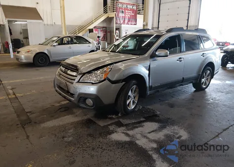 2013 Subaru Outback 2.5I Premium z USA, uszkodzony, nr VIN 4S4BRBCC8D3232085